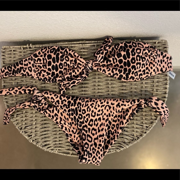 Shein Bikini (never worn) - Picture 1 of 2